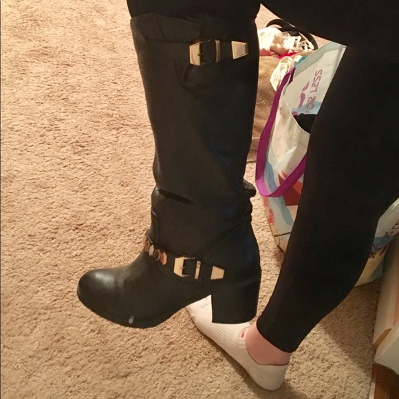 Black and gold boots - Picture 2 of 2